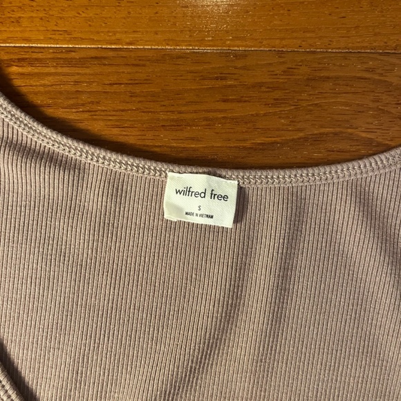 Aritzia Wilfred Free Only Tie Front T-Shirt in Yucca Green and Light Brown - Picture 6 of 6